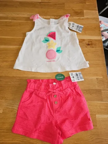 Ensemble neuf obaibi 6 mois