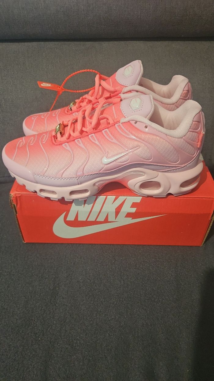 Basket nike tn neuf - photo numéro 2