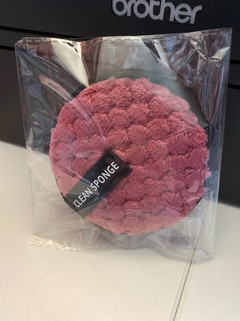 Éponge démaquillante lavable