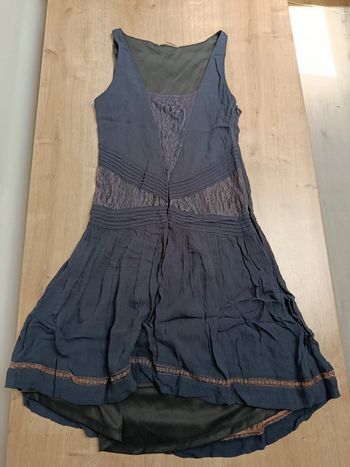 Robe avec pièces "dentelle"