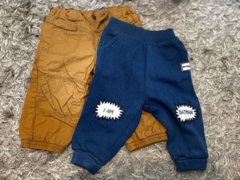 2 pantalons