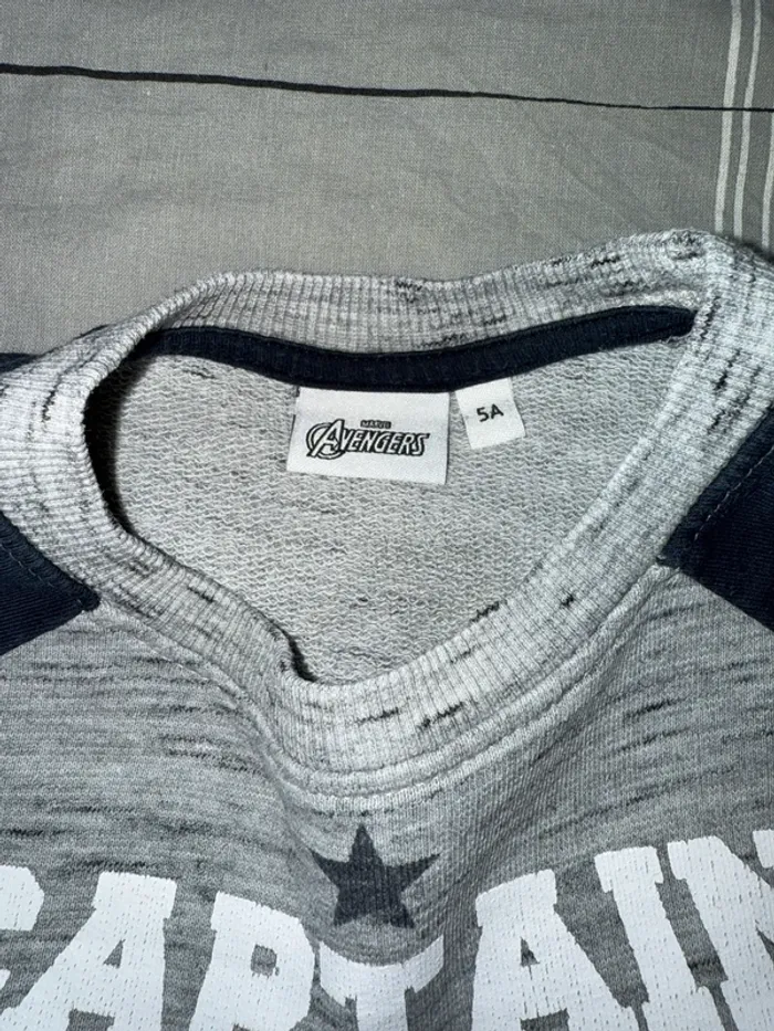 Sweat Avengers Captain America - photo numéro 3