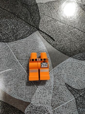 Jambe minifig lego emmet