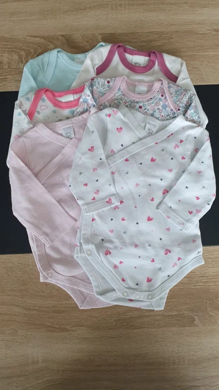 Lot de 6 bodies manches longues 68 cm
