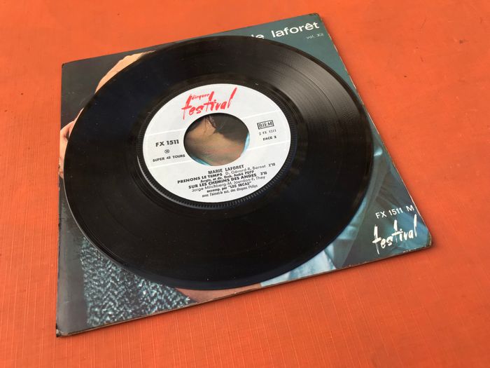 Vinyle 45 tours  Marie Laforêt  Manchester Liverpool (1966) Disque Festival FX 1511 M - photo numéro 5