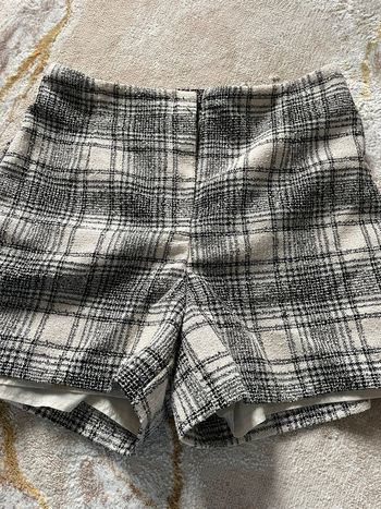 Short à rayures