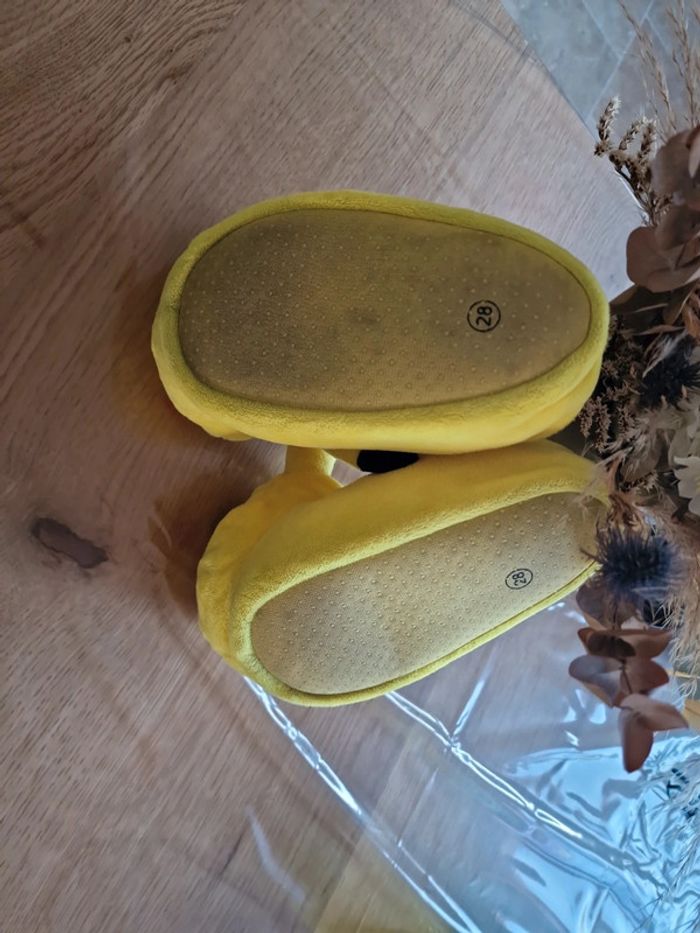 Chausson peluche pikatchu taille 28 - photo numéro 4