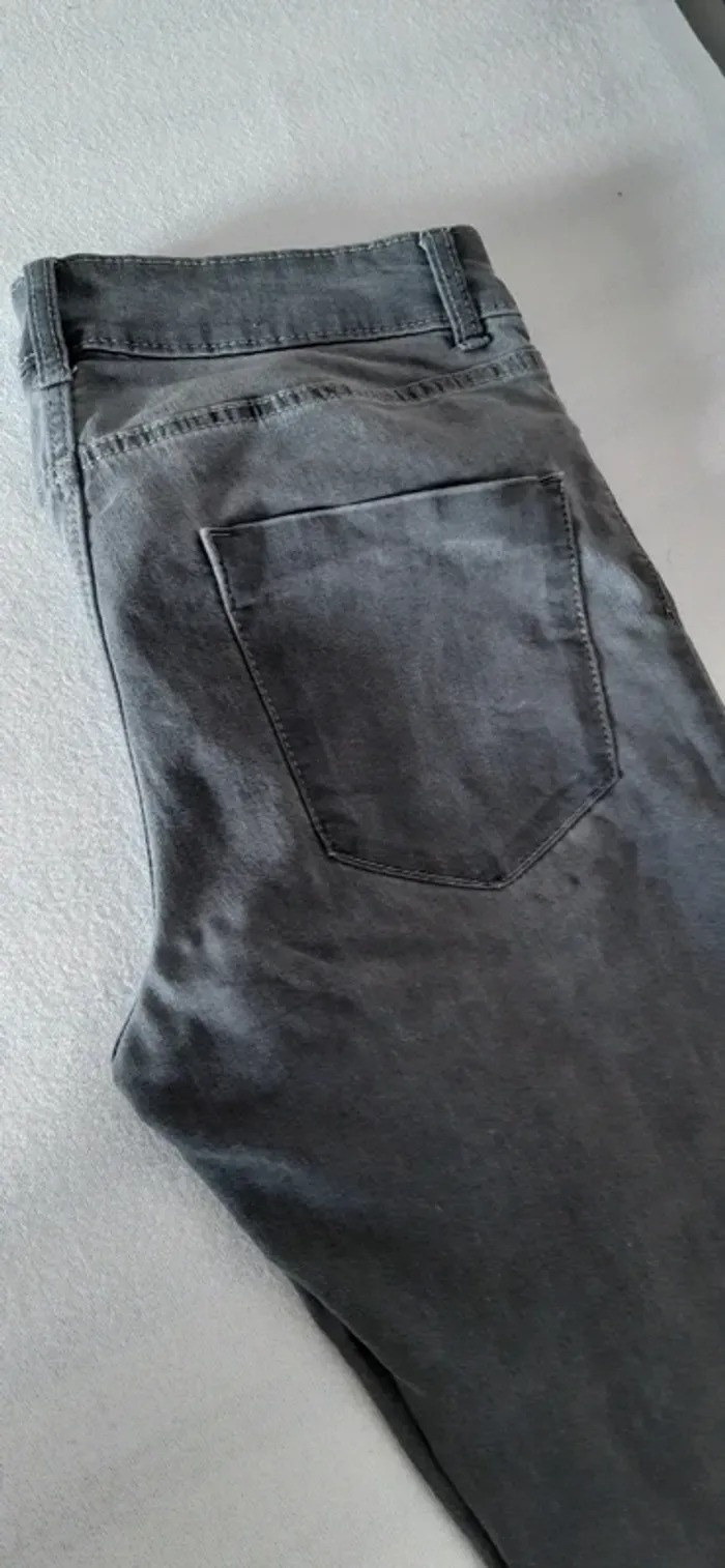 Jean gris skinny fit - Kiabi - taille 36 - photo numéro 5