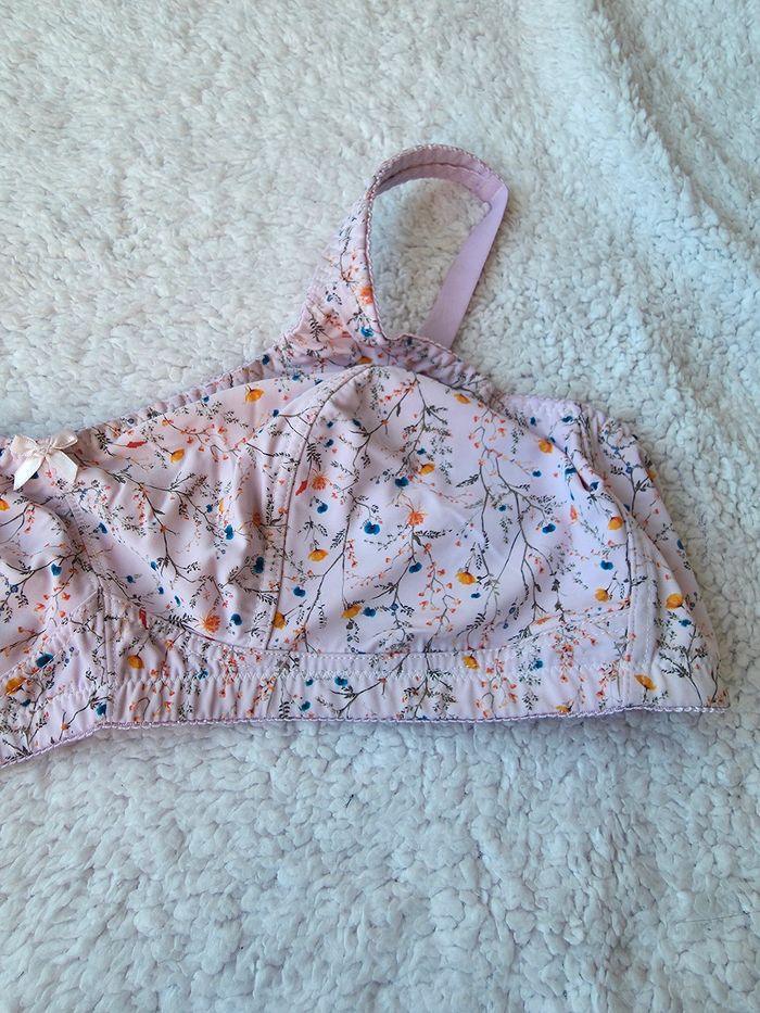 Soutien Gorge - photo numéro 4