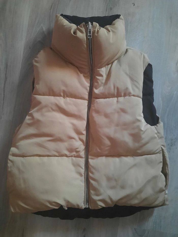 Doudoune sans manches 'Bershka' taille 34 - photo numéro 2