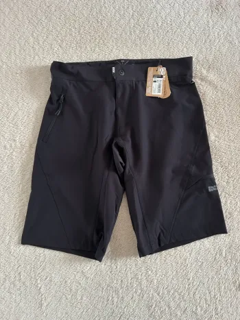 Short IXS