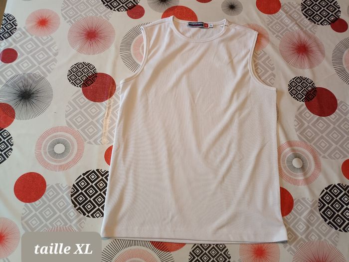 Débardeur t-shirt sans manche 👨 taille XL comme Neuf - photo numéro 3