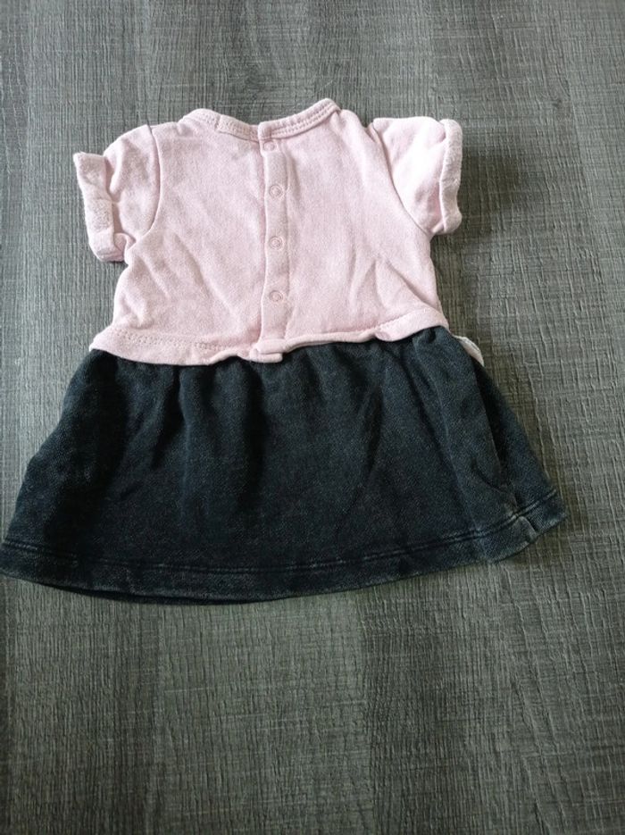 Robe 1 mois - photo numéro 4