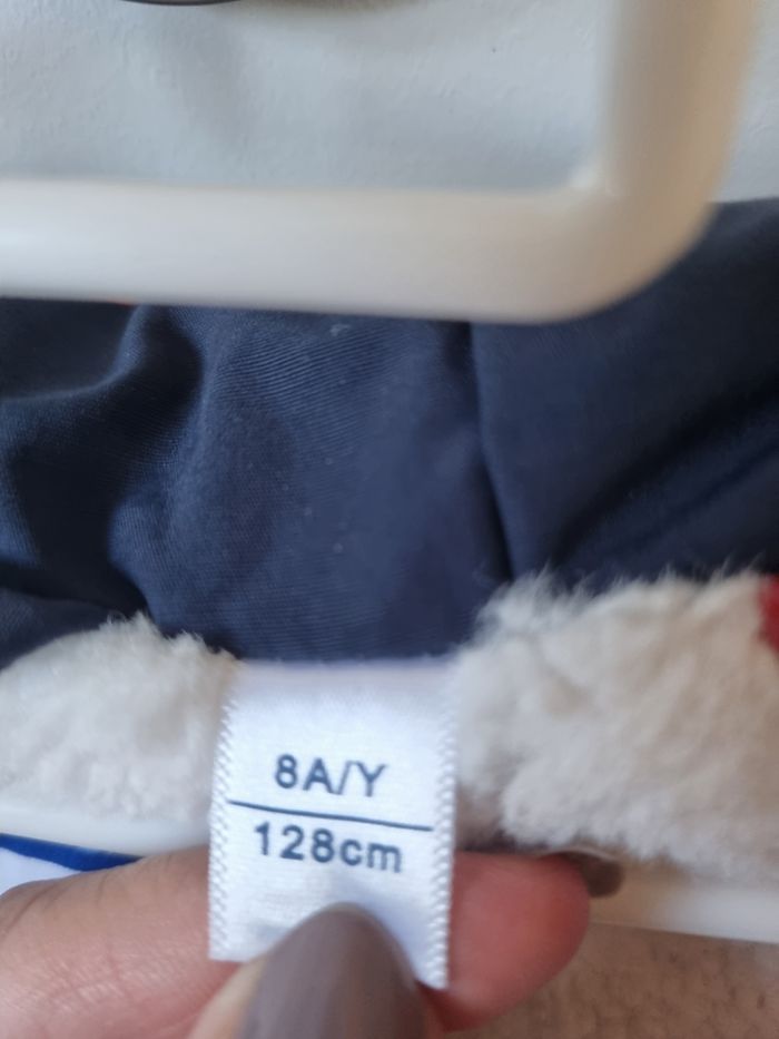 Veste doublée avec capuche garçon 8 ans Okaidi en excellent état - photo numéro 5