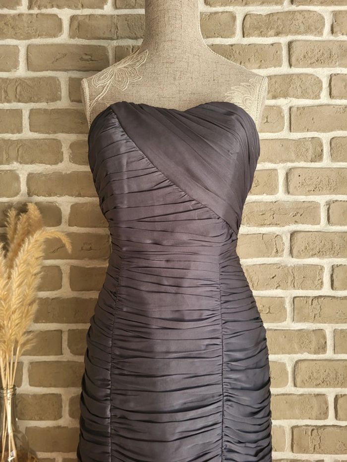 Belle robe bustier drapée gris satiné H&M - Comme neuve - photo numéro 2