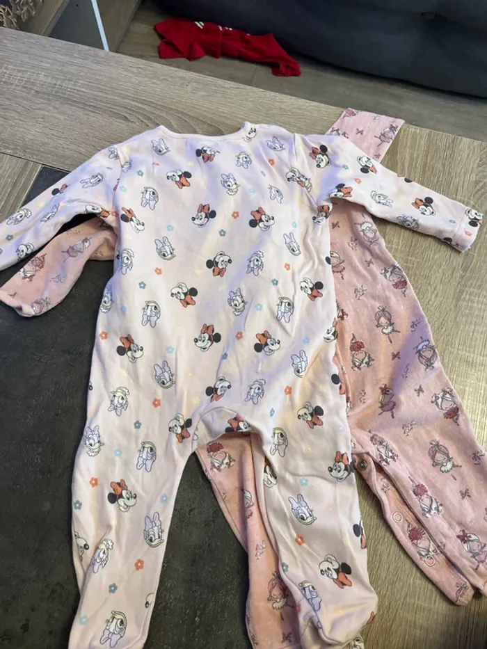 Lot pyjamas 6 mois - photo numéro 9