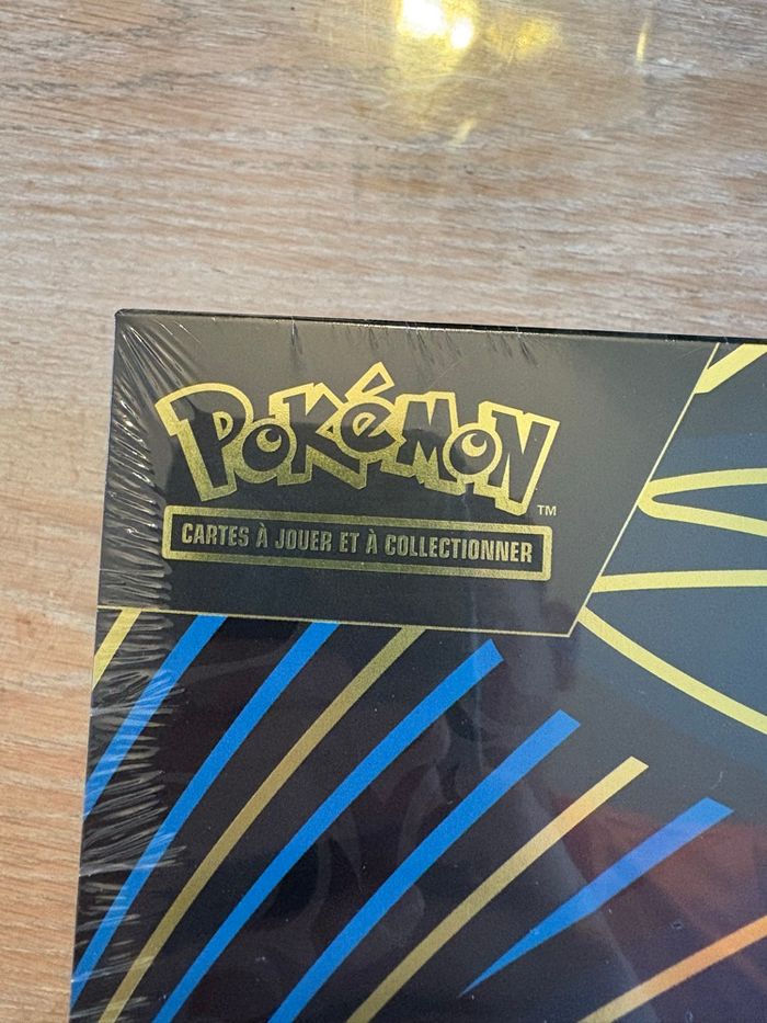 UPC Ultra premium dracaufeu - ex - photo numéro 6