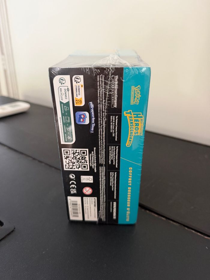 Etb pokémon héros transcendants fr - coffret dresseur d'élite scellé fr - photo numéro 4