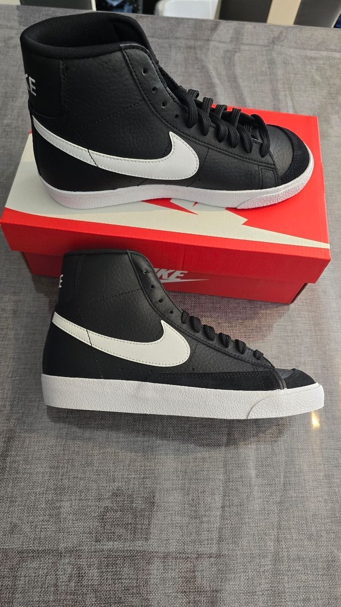 Neuves (non portées) 😍🤩👍 sublime baskets nike pointure 37.5 mixtes🤩⚘️👍