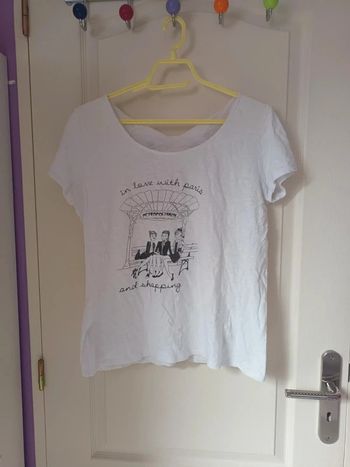 T-shirt blanc à motif noir