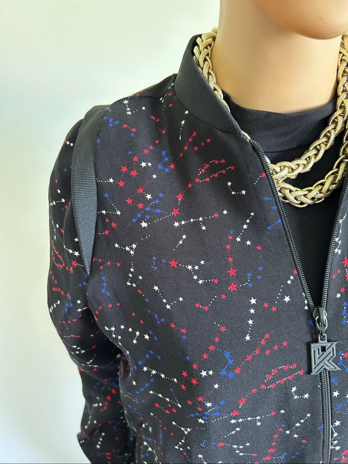 Veste noire et imprimée Kaporal taille XS excellent état - photo numéro 5