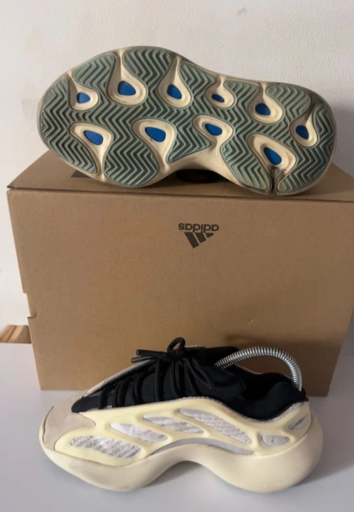 Yeezy 700 V3 No Box 38 - photo numéro 2
