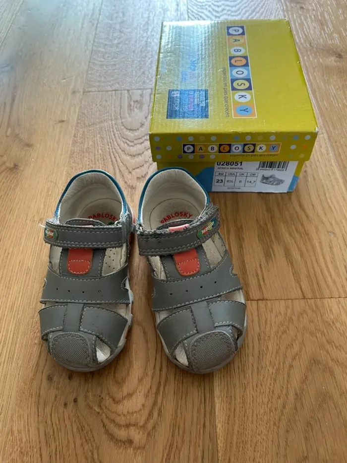 Sandales garçon taille 23 cuir pablosky