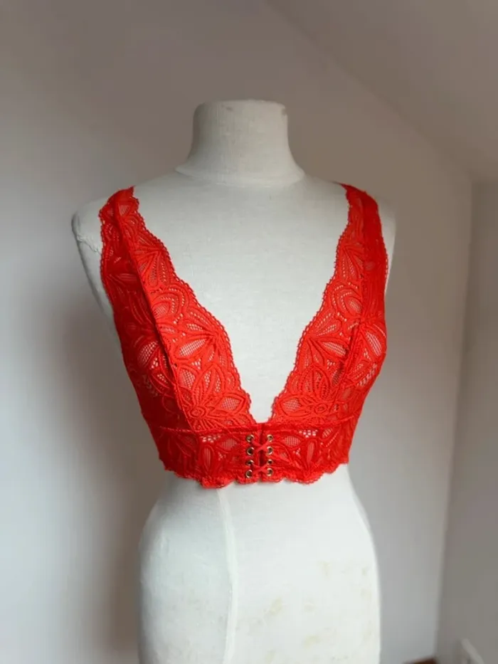 Beau soutien gorge bustier en dentelle Undiz neuf 🌸 Taille L - photo numéro 3