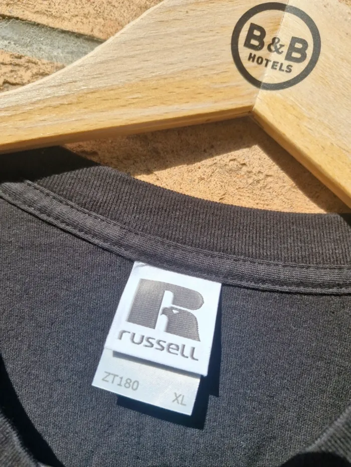 T-shirt noir • 47Ter - photo numéro 4