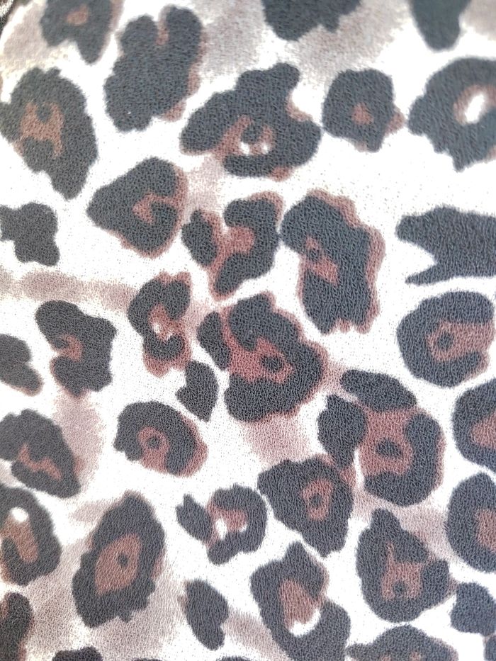 Pantalon imprimé léopard femme – Taille 46/48– tendance et confortable - photo numéro 4