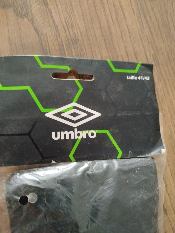 Chaussettes de foot 41/43 - photo numéro 3