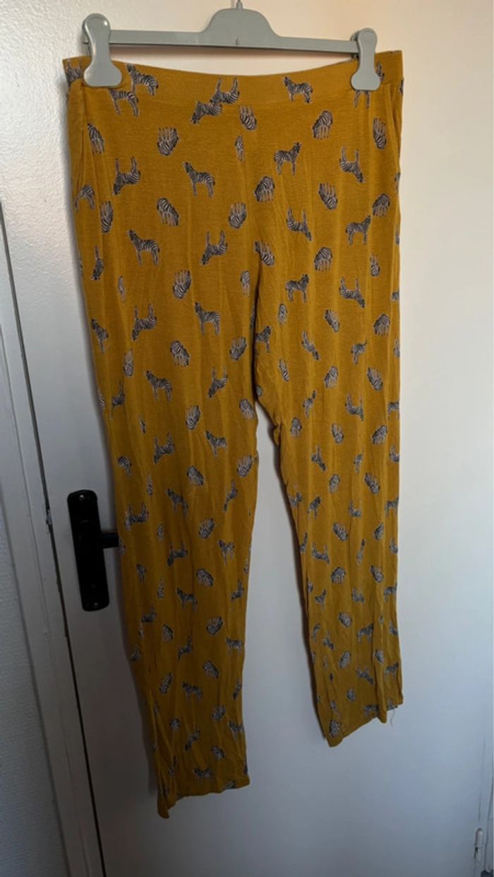 Pantalon de pyjama, jambe, large, motif zèbre taille XL etam en bon état