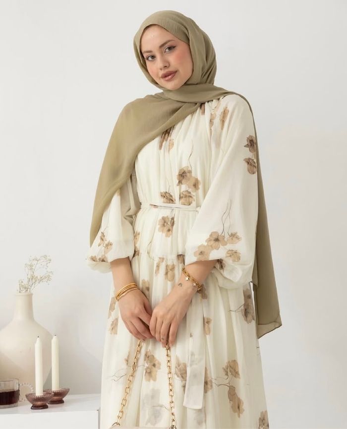 Robe fleurie camel - photo numéro 2