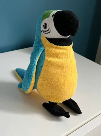Peluche perroquet bleu et jaune