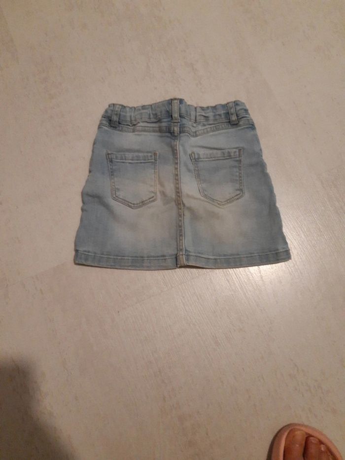 Jupe en jean 4/5 ans - photo numéro 2