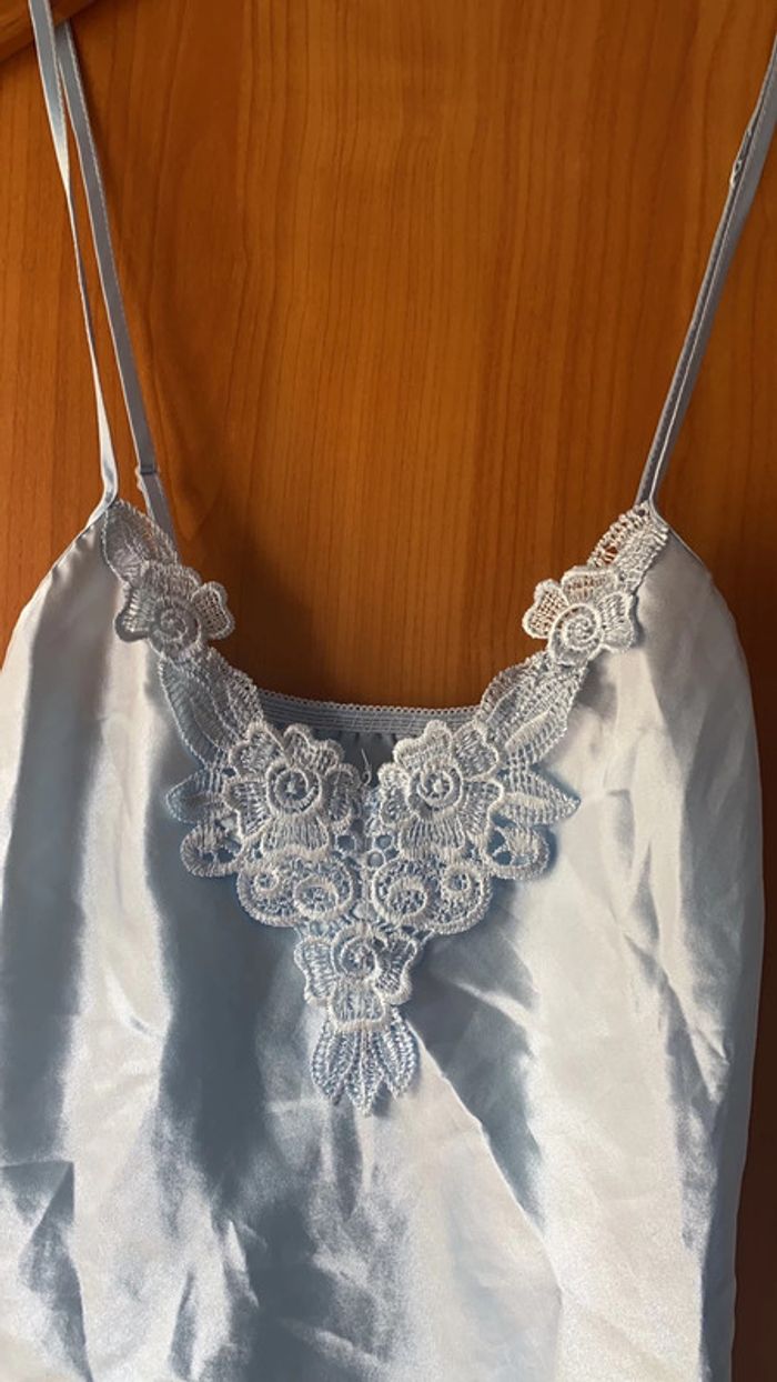 Top en satin bleu clair M - photo numéro 3