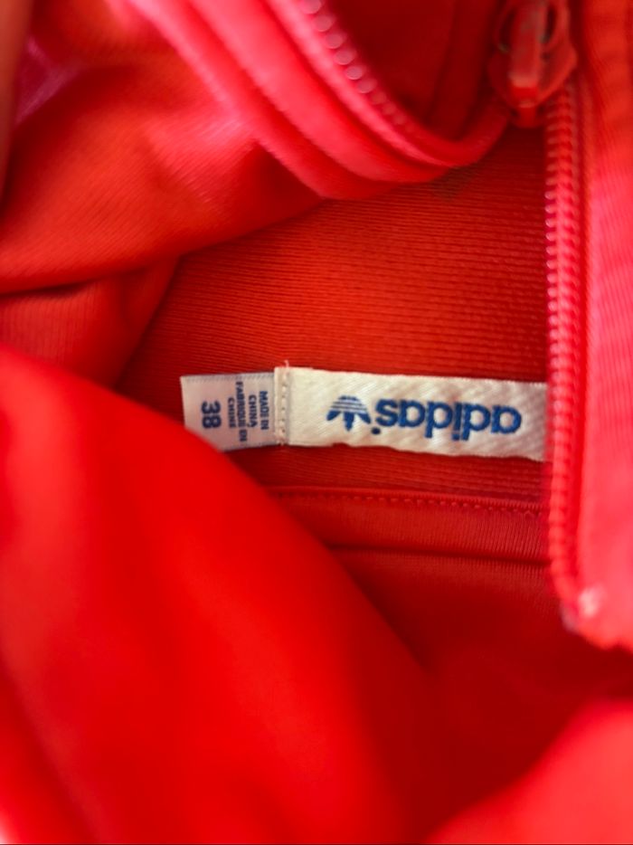 Veste adidas rouge et bleu - photo numéro 4