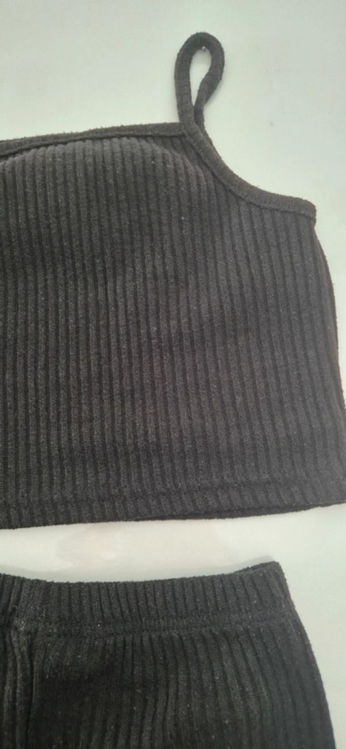 Ensemble short et top noir - photo numéro 7