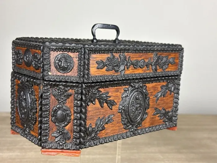 Ancien coffret - photo numéro 8