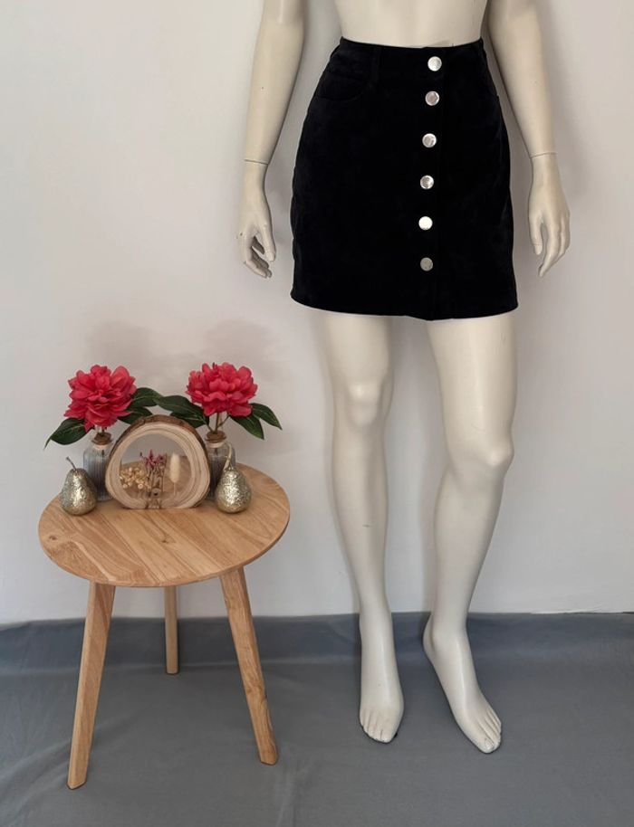 🌺Jupe noir côtelé avec bouton Taille S/36🌺