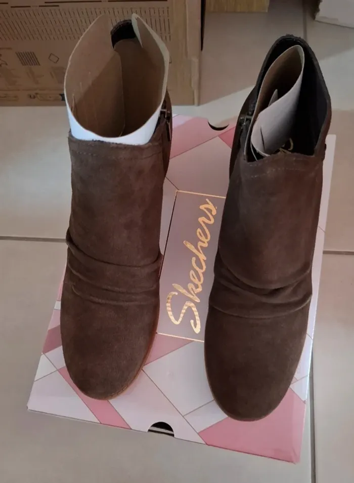 Très belles bottines 40 Skechers marron - photo numéro 2