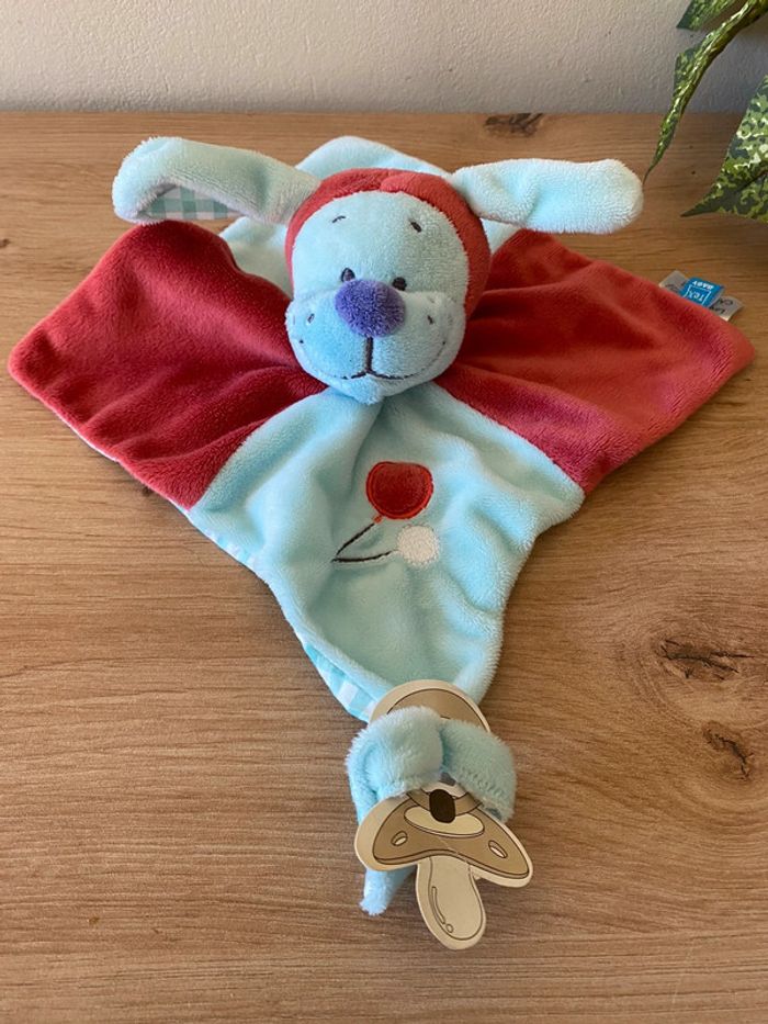 Doudou plat chien bleu rouge bordeau ballon attache sucette tex neuf - photo numéro 2