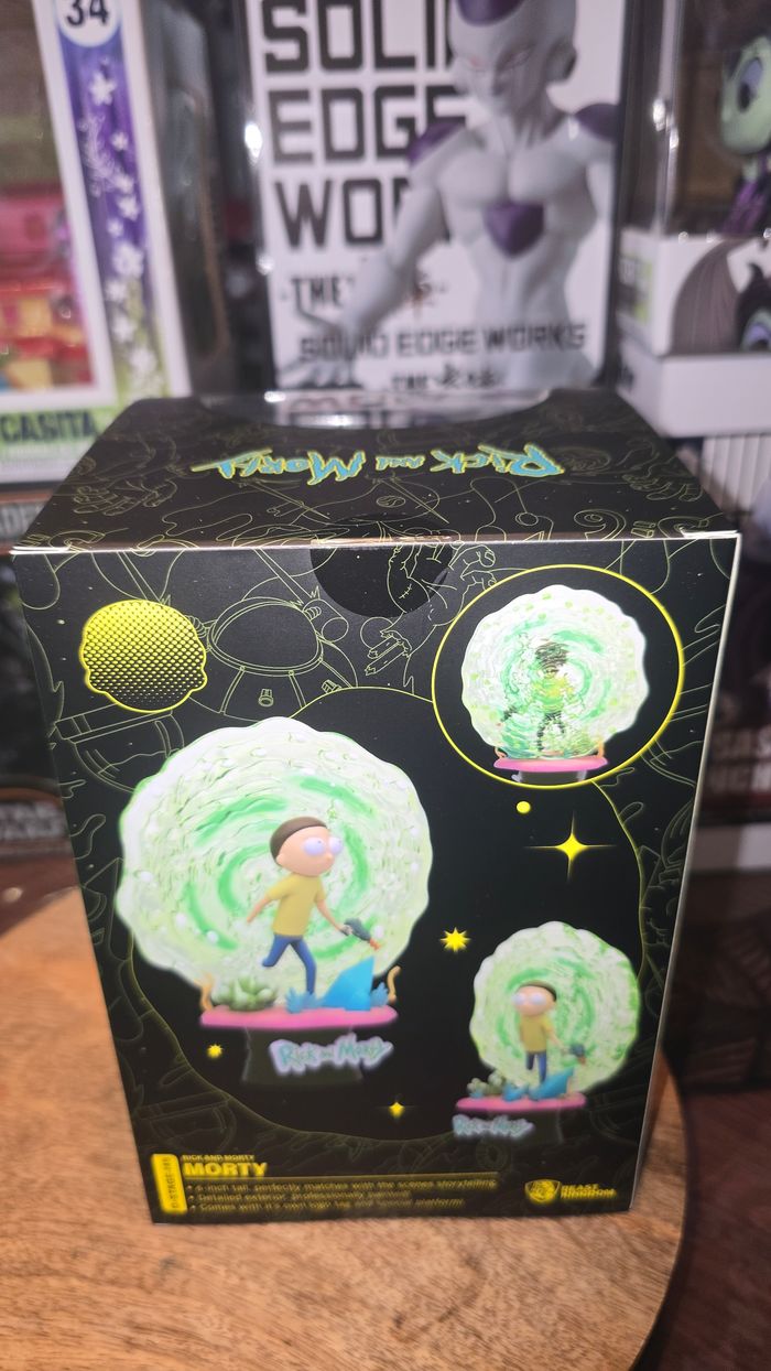 Figurine diorama morty - photo numéro 3