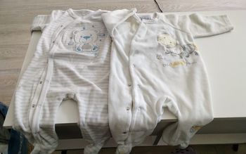 Lot de 4 pyjamas 6mois