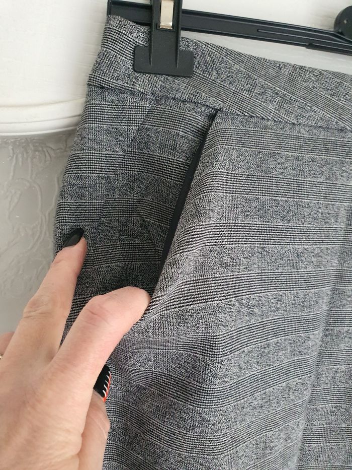 Jupe courte - photo numéro 3