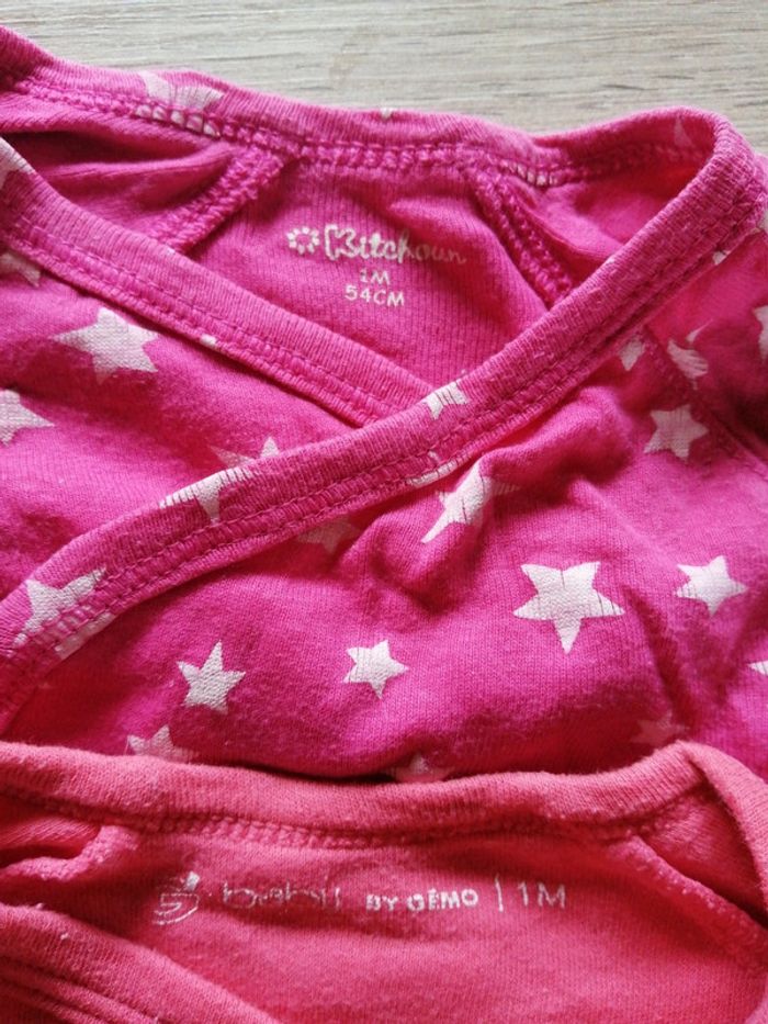 Bodies 1 mois - photo numéro 3