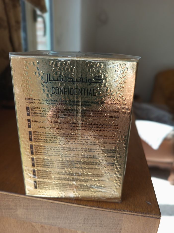 Parfum confidential private gold - photo numéro 3