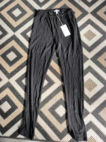 Legging texturé transparent noir Vila – Taille M – Neuf avec étiquette