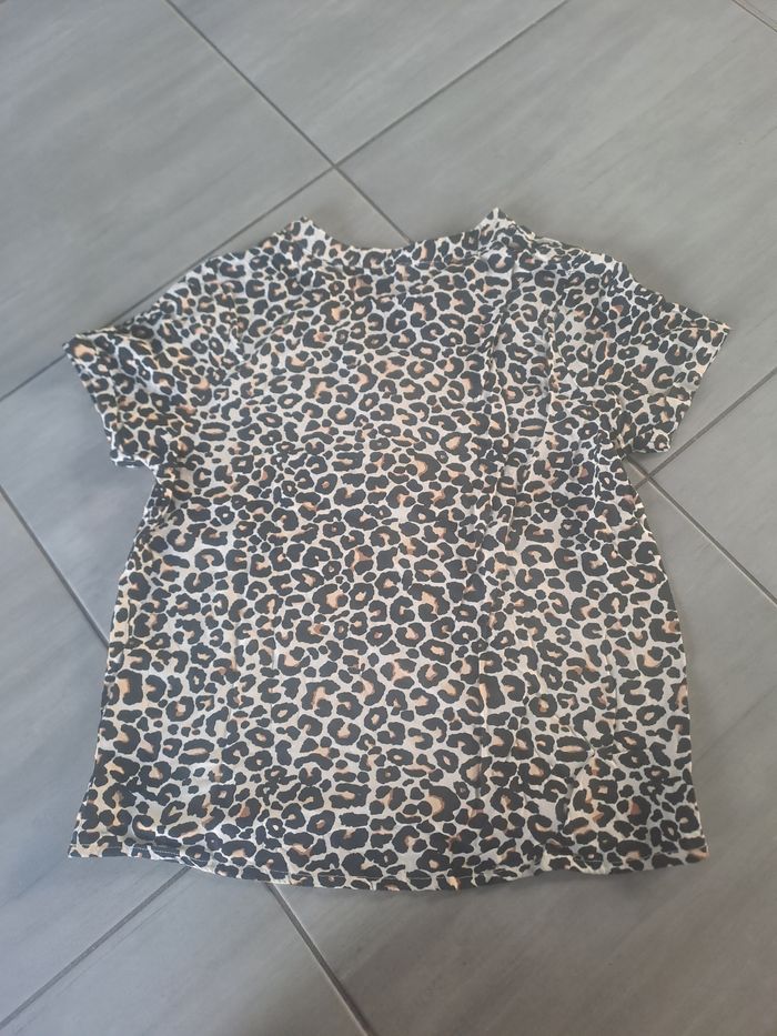 Haut Neuf sans étiquette Panthère Taille M - photo numéro 9