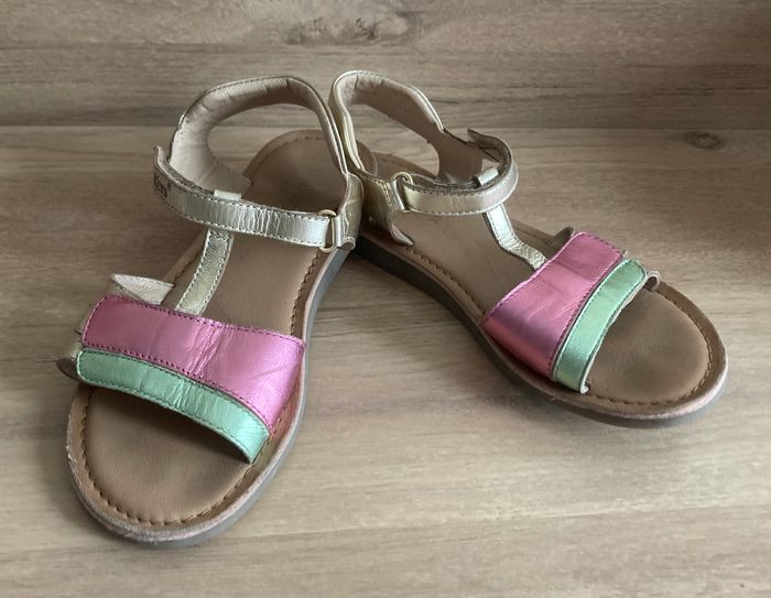 sandalette à scratch
